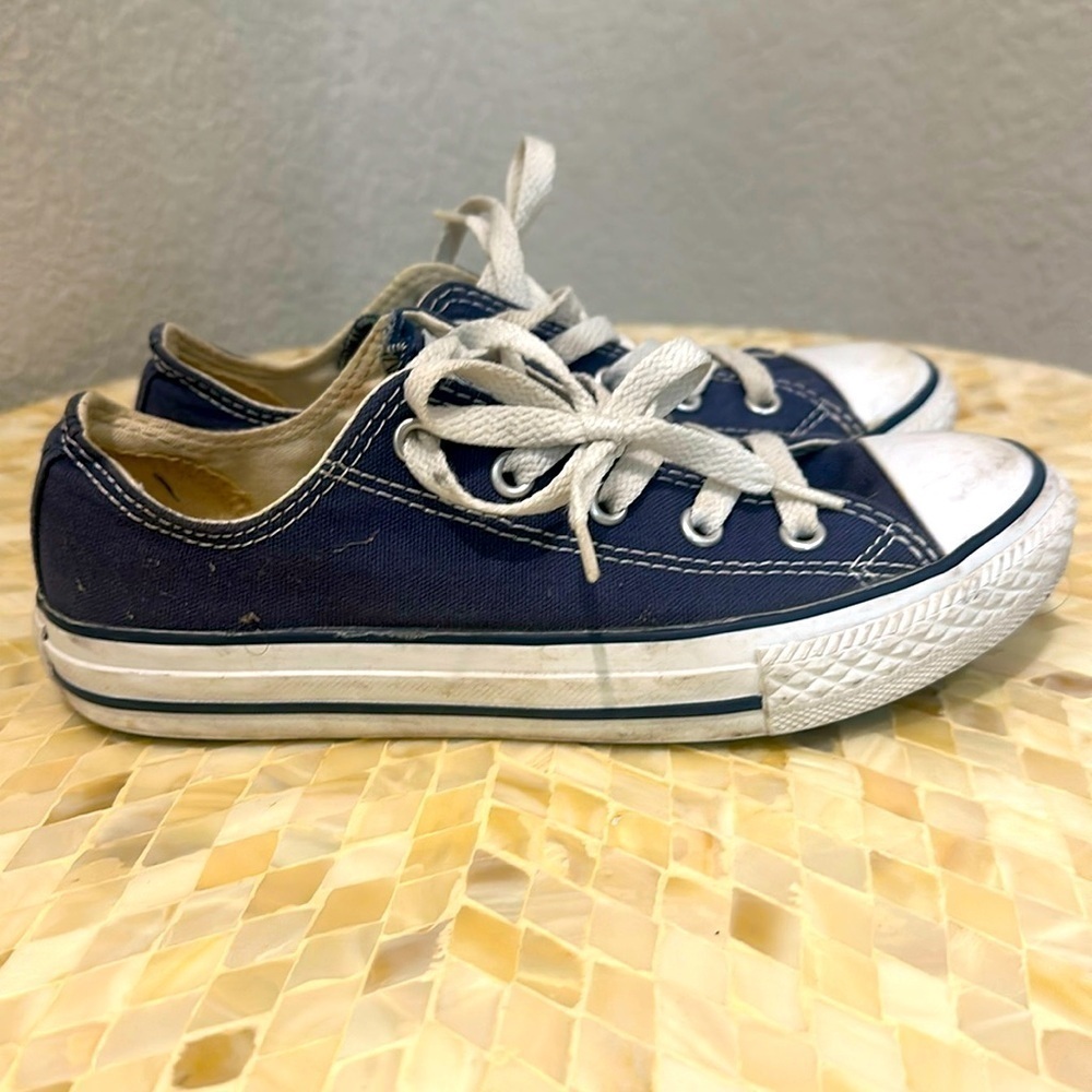 Converse all star Kids sneakers  size 2 grayish blue